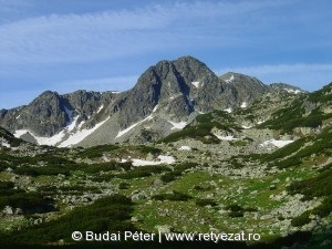 A Bukura látképe a Pietrele-völgyből