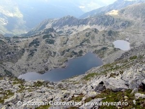 A Kusztura-tavak a Kusztura-csúcsról